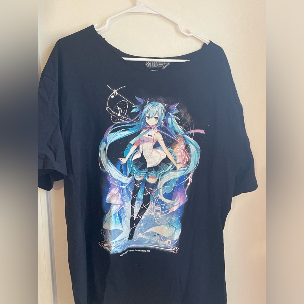 Hatsune Miku graphic tee